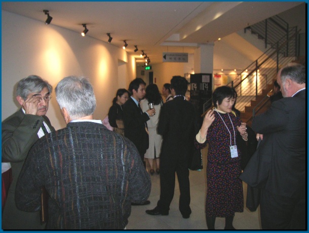 602x451 pixels (98K)